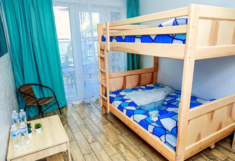 اتاق خانوادگی, Villa Shell