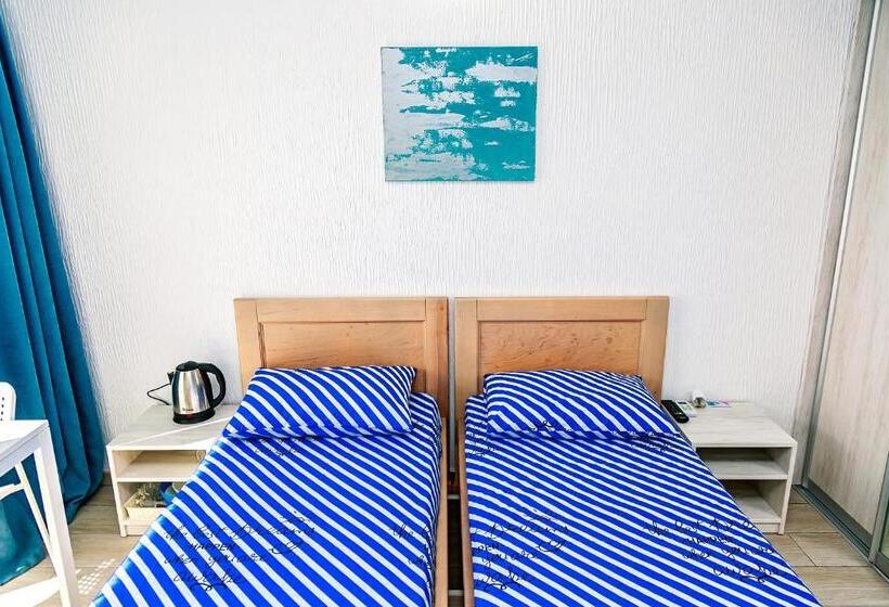 اتاق استاندارد با چشمانداز استخر, Villa Shell