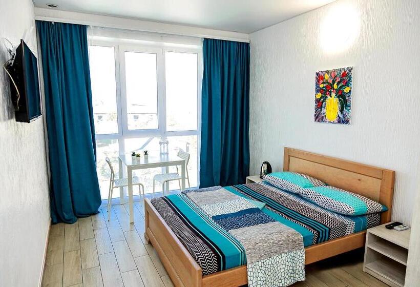 اتاق استاندارد با چشم‌انداز استخر, Villa Shell