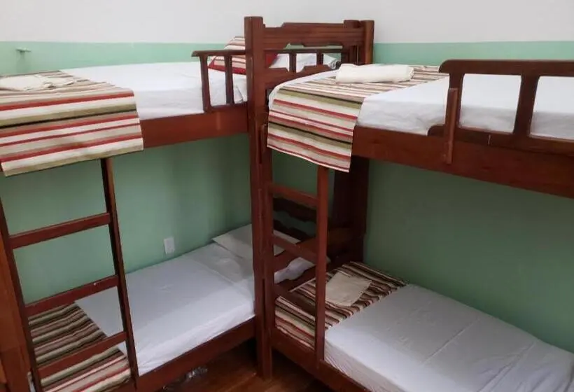 ルームシェアのワンベッド, Antonieta Hostel E Bistro