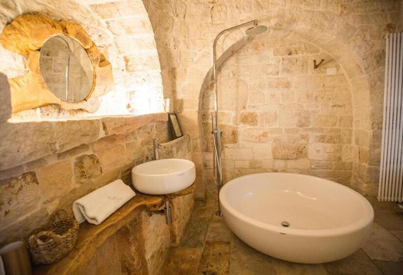 高级三人间, Estrela   Trullo Benessere Nel Centro Storico Di Alberobello
