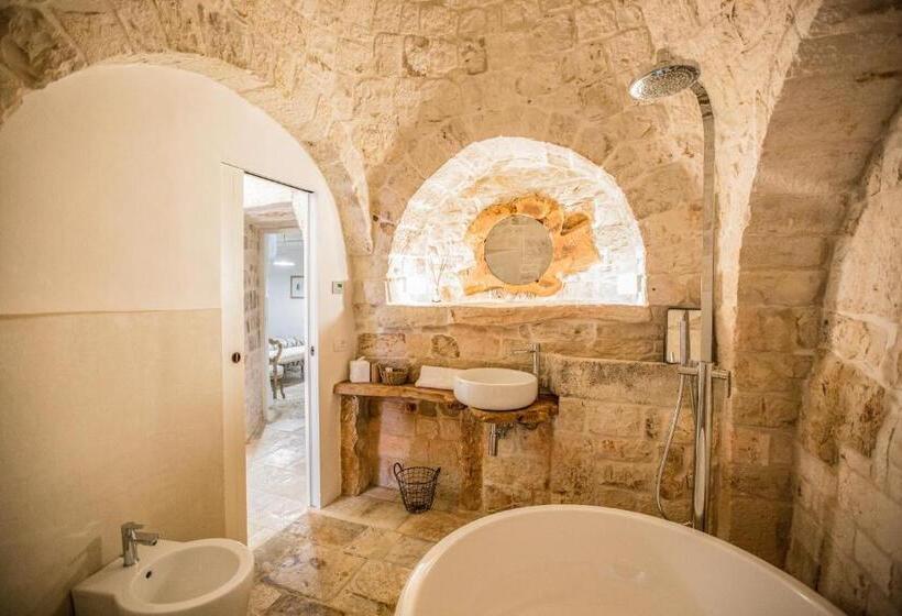 高级三人间, Estrela   Trullo Benessere Nel Centro Storico Di Alberobello