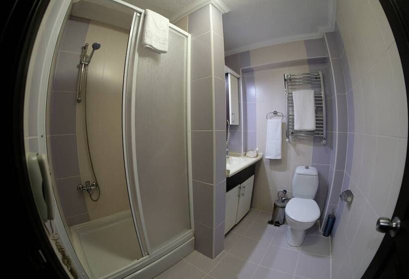 חדר סטנדרט לשלושה, Grand Kirşehir Otel