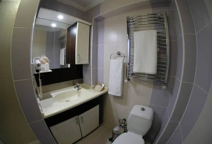 スタンダードトリプルルーム, Grand Kirşehir Otel
