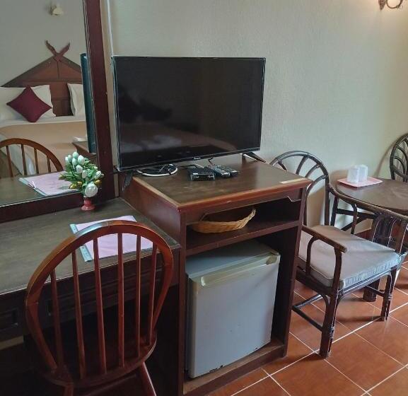 غرفة قياسية ثلاثية, Ban Nam Mao Resort