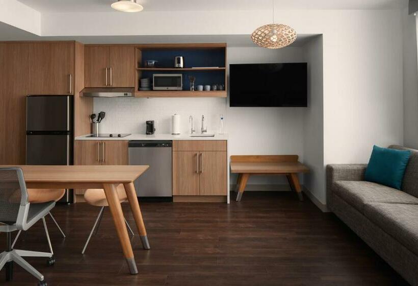 استودیوی استاندارد با تخت دو نفره بزرگ, Element Asheville Downtown