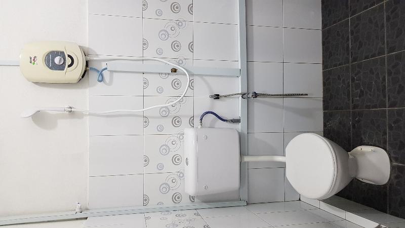 اتاق لوکس سه تخته, Oyo 89998 Thank Q Inn 2