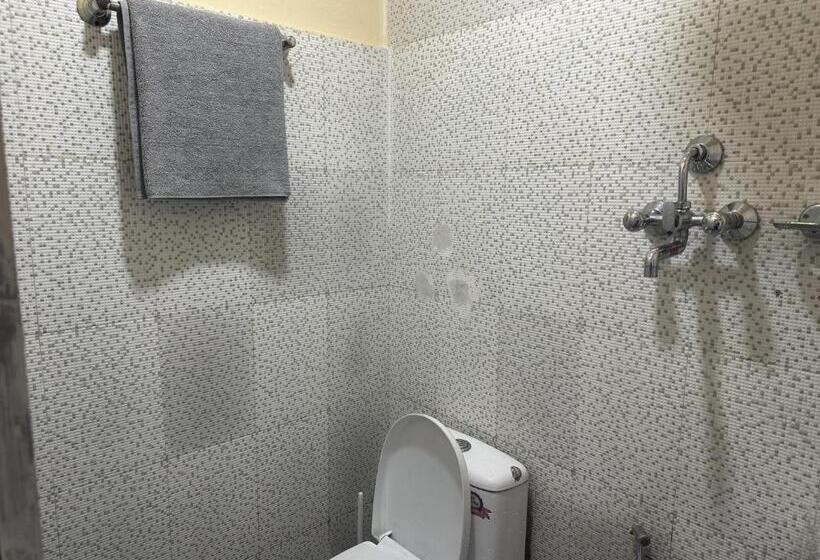 اتاق لوکس, Kankali Viewpoint Resort Pvt Ltd