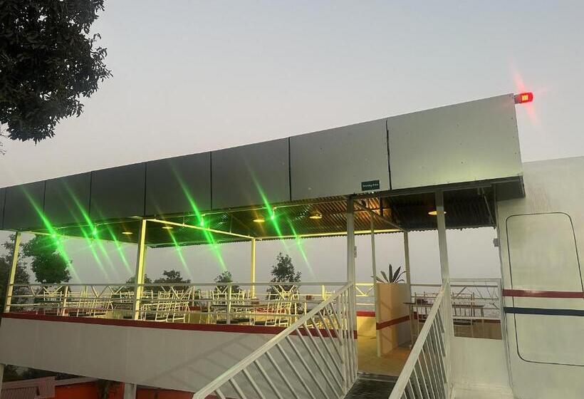 اتاق لوکس سه تخته, Kankali Viewpoint Resort Pvt Ltd