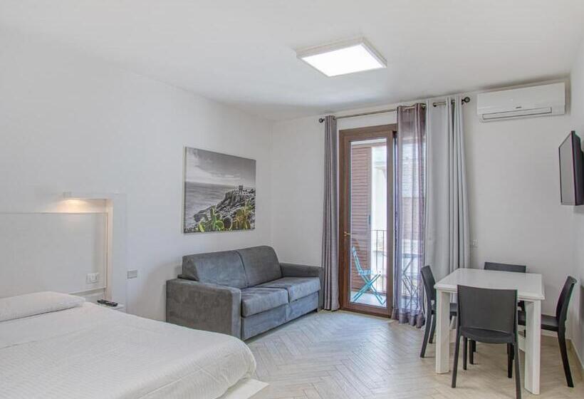 バルコニー付きデラックスルーム, Ideal Rooms