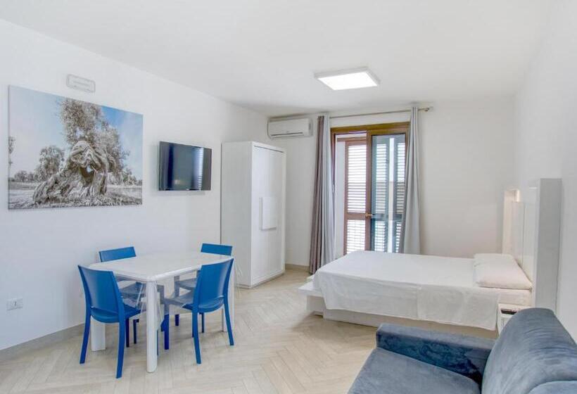 バルコニー付きスタンダードルーム, Ideal Rooms