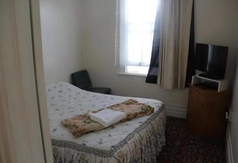 バス共有のスタンダードルーム, Taihape Motels
