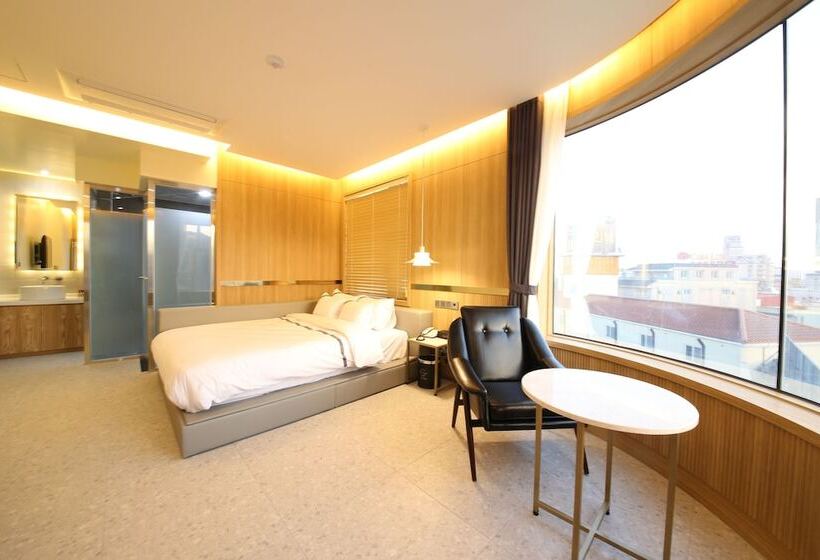 Люкс, Suncheon Hound Hotel Suncheon Station Branch