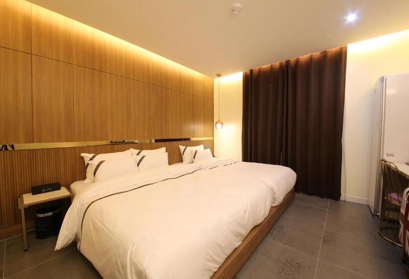 Номер Deluxe, Suncheon Hound Hotel Suncheon Station Branch