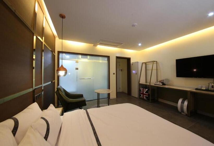 Номер Deluxe, Suncheon Hound Hotel Suncheon Station Branch