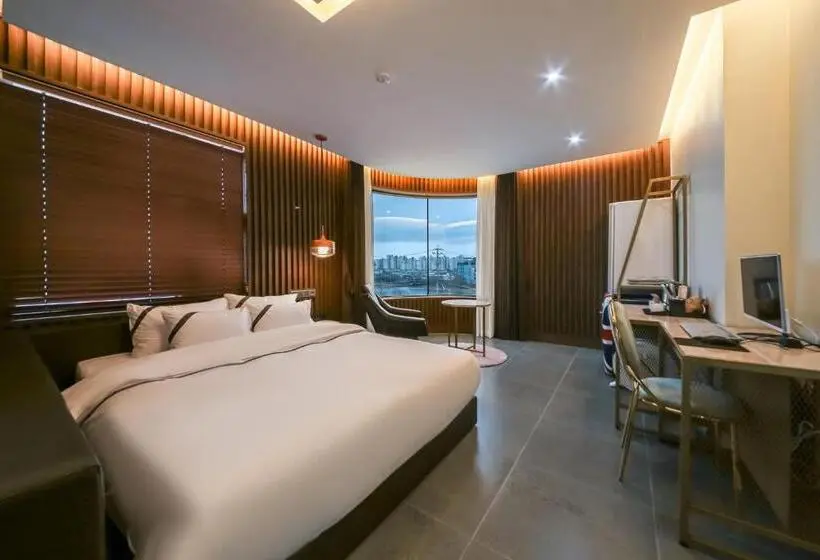 リバービュースイート, Suncheon Hound Hotel Suncheon Station Branch
