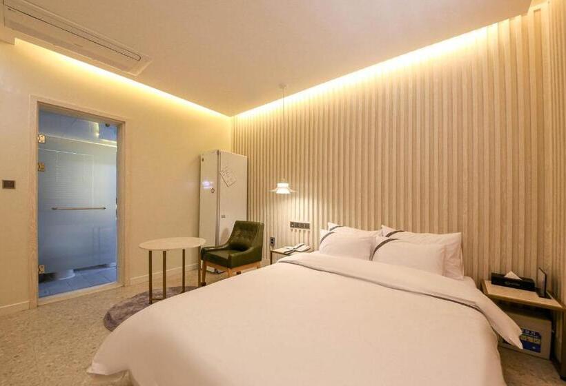 Номер Deluxe, Suncheon Hound Hotel Suncheon Station Branch