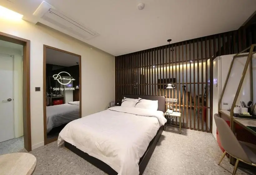 デラックスルーム, Suncheon Hound Hotel Suncheon Station Branch