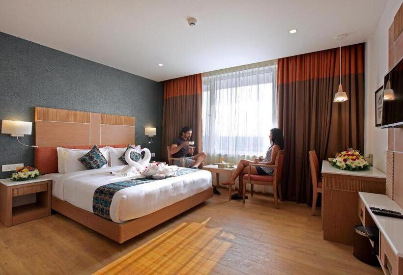 带阳台套房, Tribute Royale