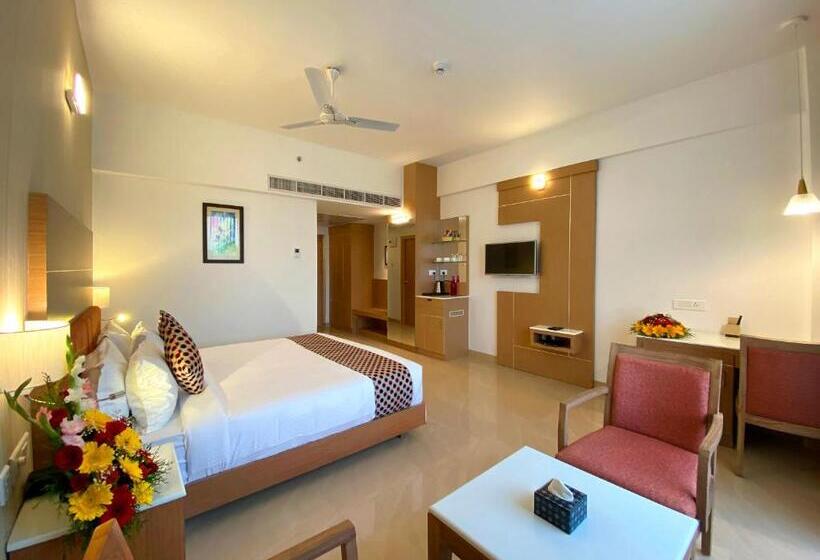 带大床的标准间, Tribute Royale