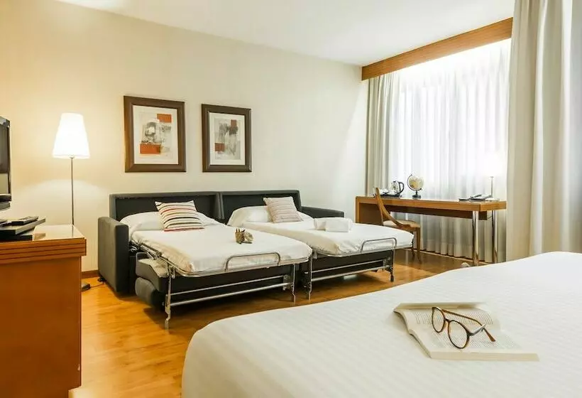 آپارتمان خانوادگی, Aparthotel Mariano Cubi Barcelona