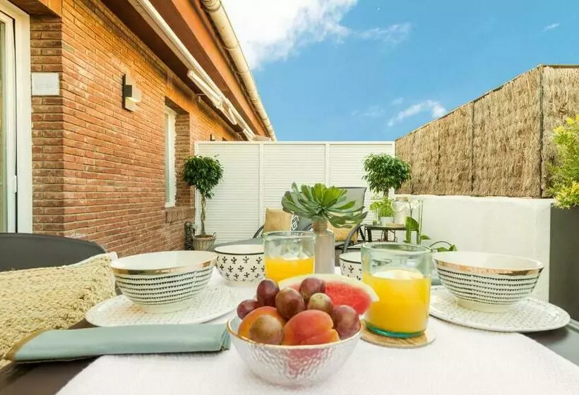 سوئیت جونیور با تراس, Aparthotel Mariano Cubi Barcelona