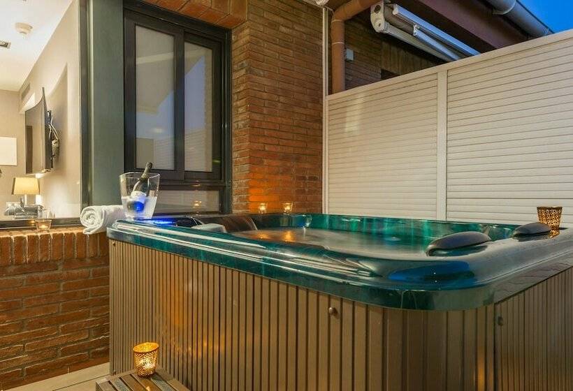 Полулюкс Одноместный с Террасой, Aparthotel Mariano Cubi Barcelona