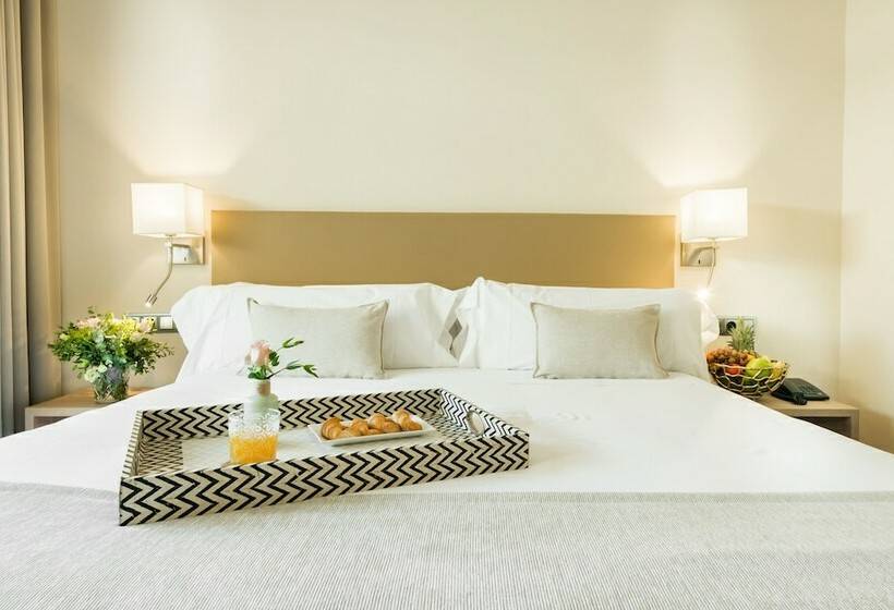 Полулюкс Одноместный с Террасой, Aparthotel Mariano Cubi Barcelona