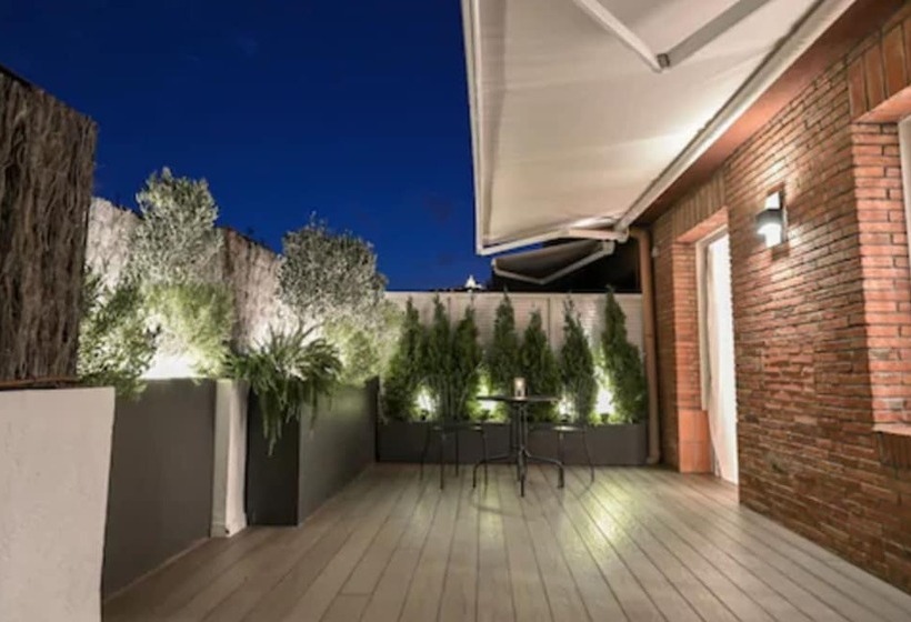 Полулюкс Одноместный с Террасой, Aparthotel Mariano Cubi Barcelona
