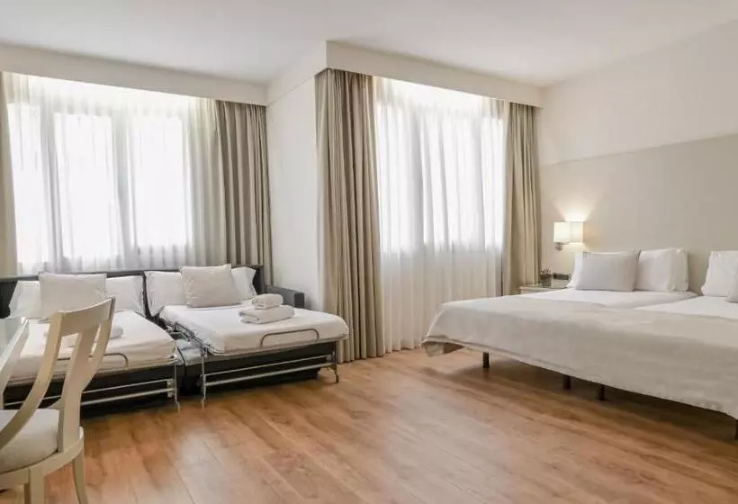 آپارتمان خانوادگی, Aparthotel Mariano Cubi Barcelona