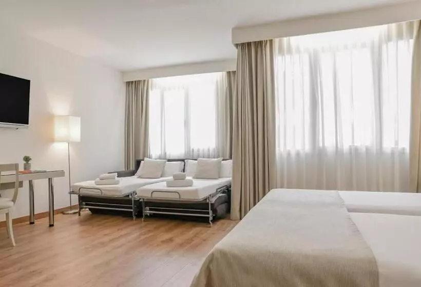 آپارتمان خانوادگی, Aparthotel Mariano Cubi Barcelona