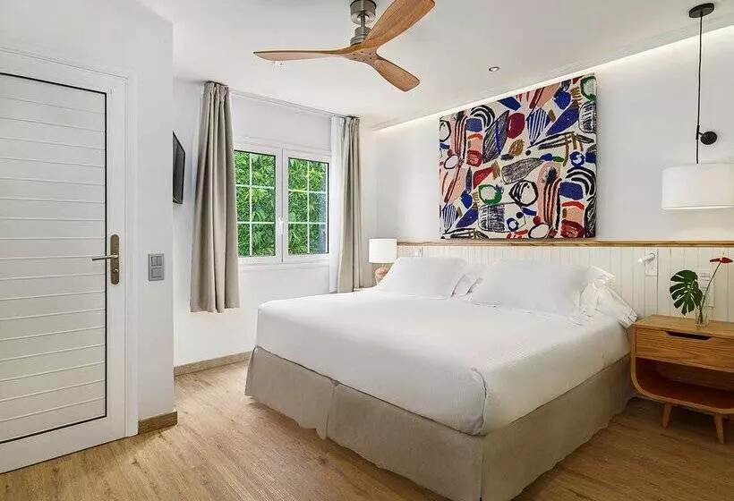 سوییت لوکس, H10 White Suites