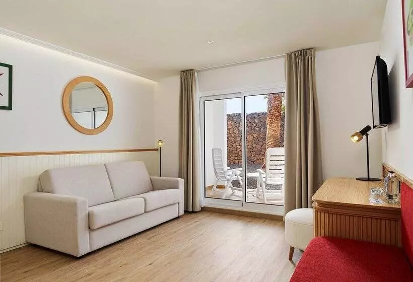 سوییت لوکس, H10 White Suites
