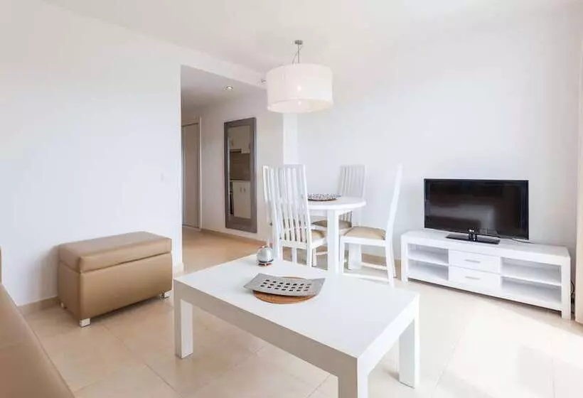 آپارتمان لوکس 1 خوابه, Camelina Suites