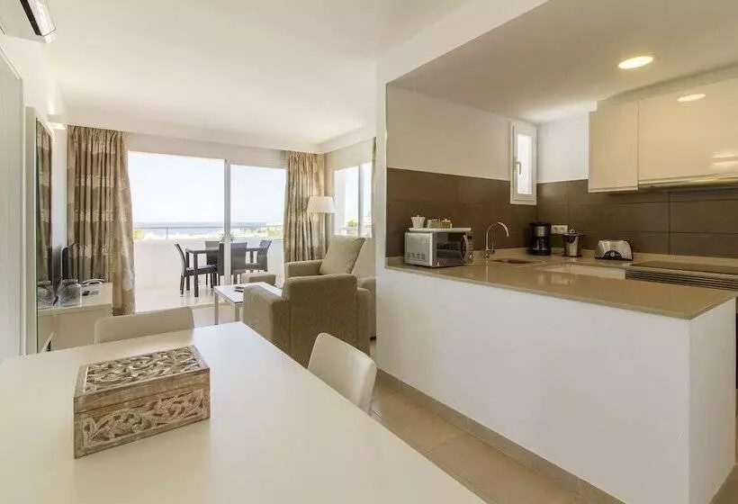 آپارتمان لوکس 2 خوابه, Camelina Suites