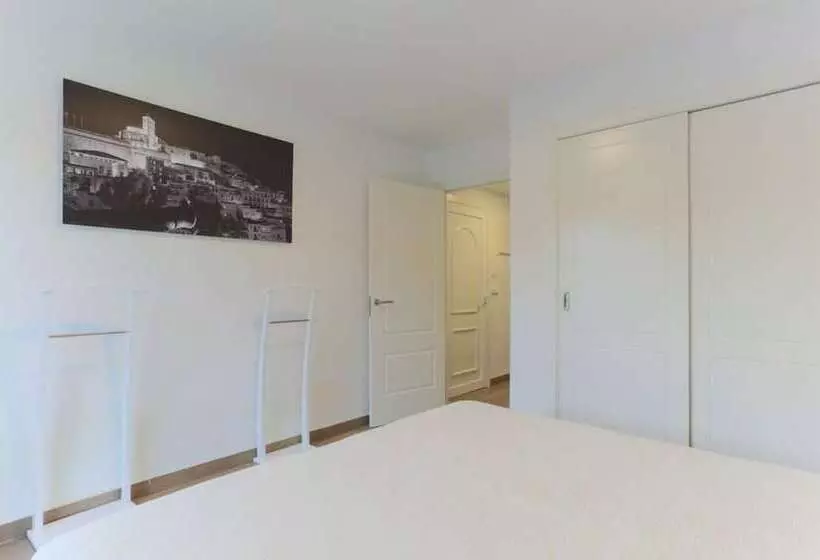 بانگلوی لوکس, Camelina Suites