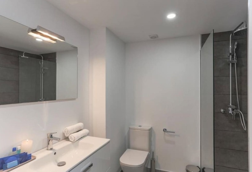 デラックスバンガロー, Camelina Suites