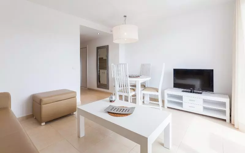 آپارتمان لوکس 2 خوابه, Camelina Suites