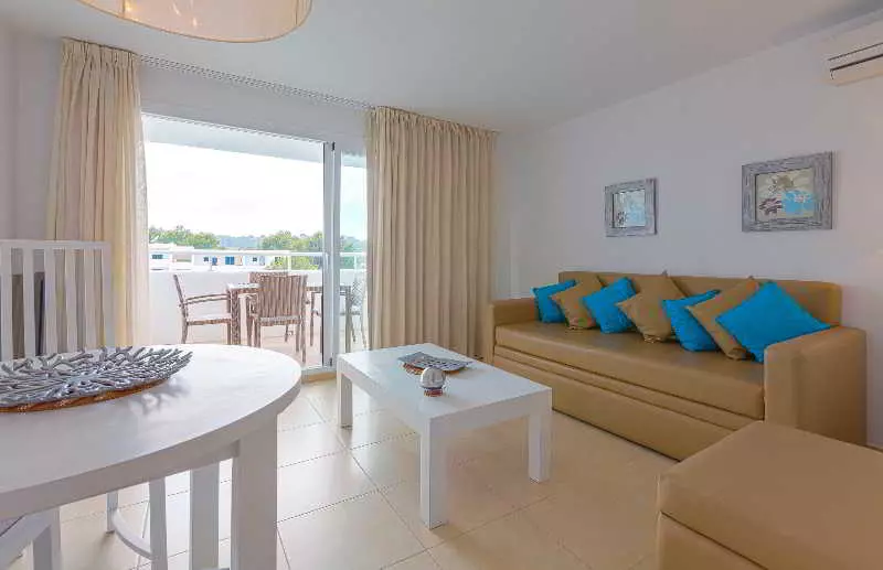 آپارتمان لوکس 2 خوابه, Camelina Suites
