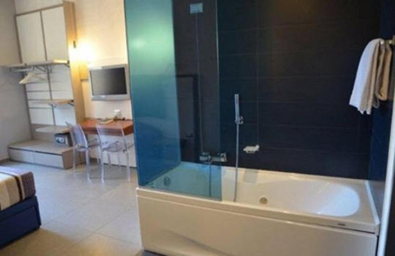 Superior Triple Room, California