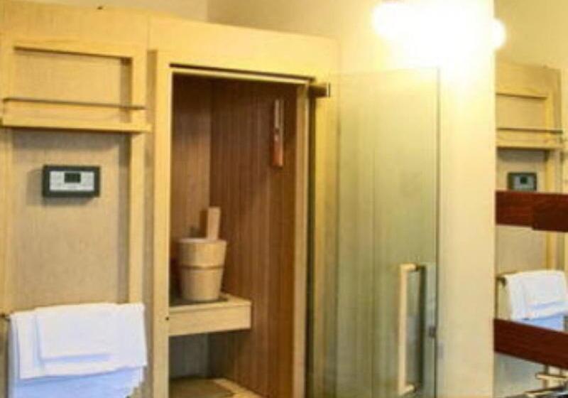 Superior Triple Room, California