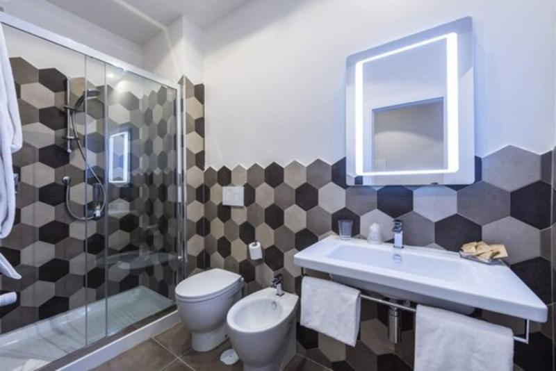 Superior Triple Room, California