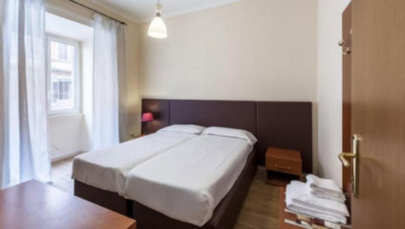 Standard Triple Room, California