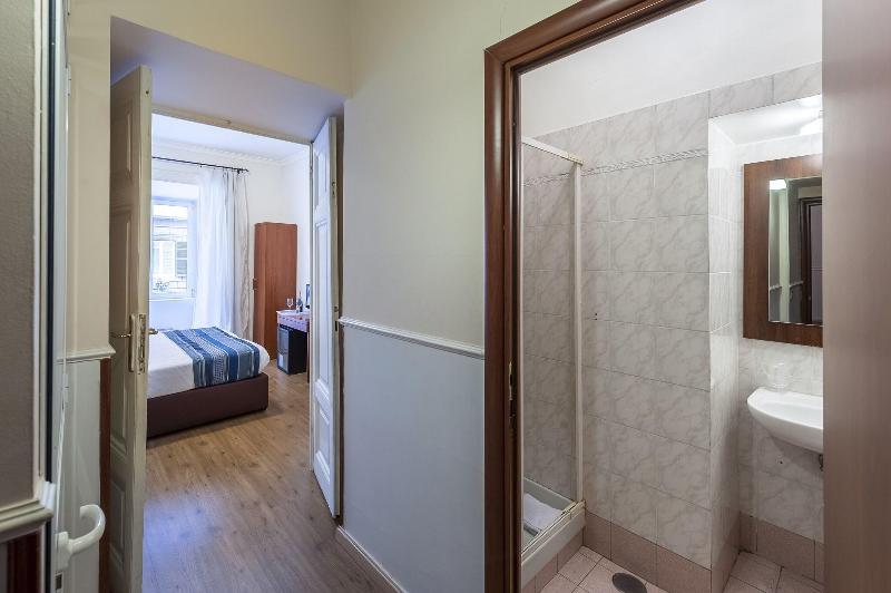 Economy Room, California