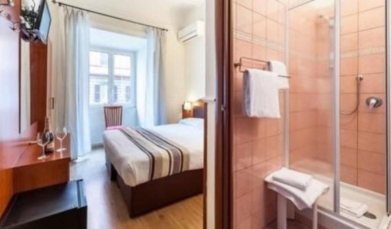 Economy Room, California