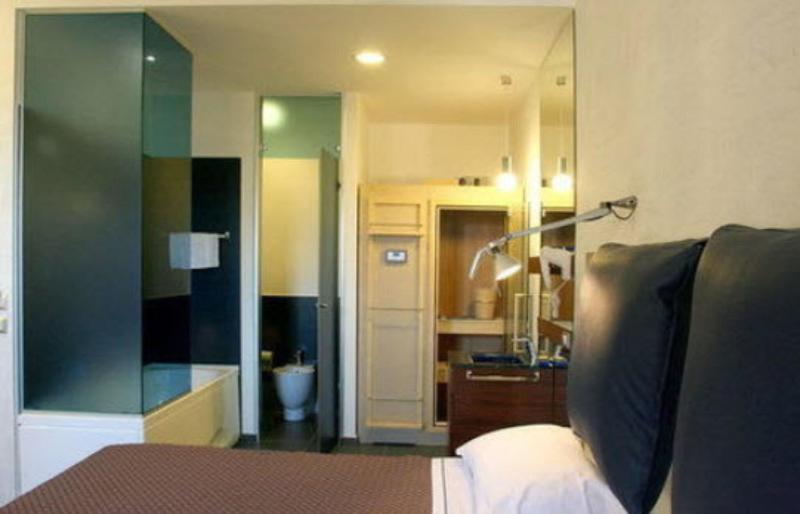 Superior Triple Room, California