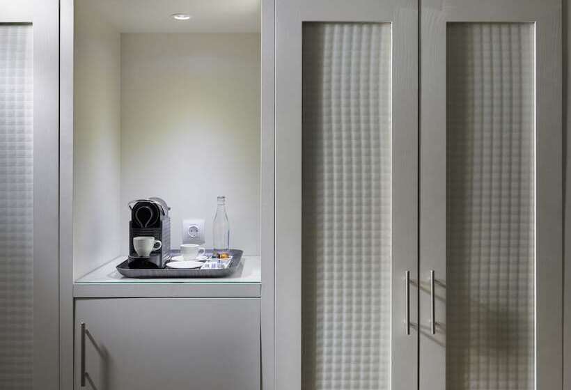 Люкс, H10 White Suites