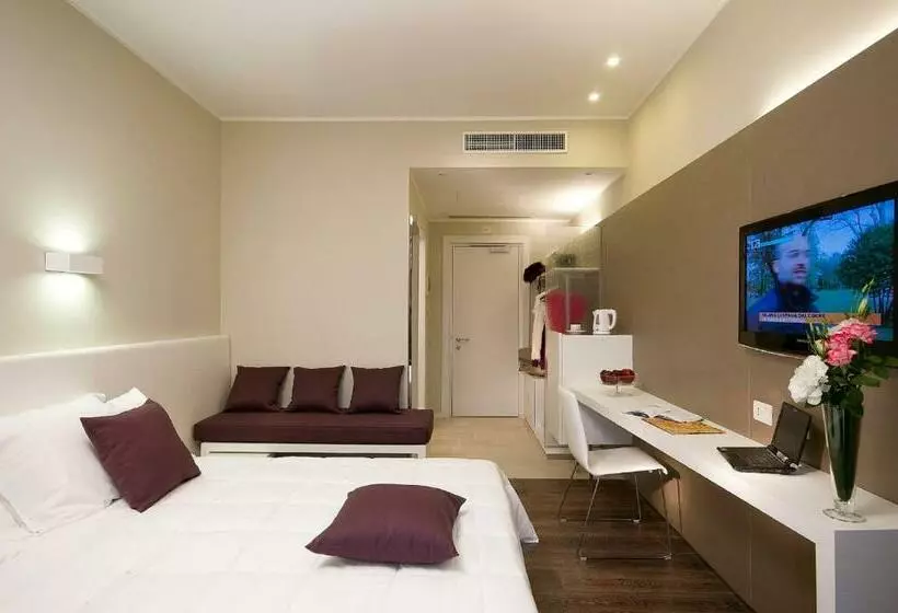 Superior Room with Terrace, Isola Sacra