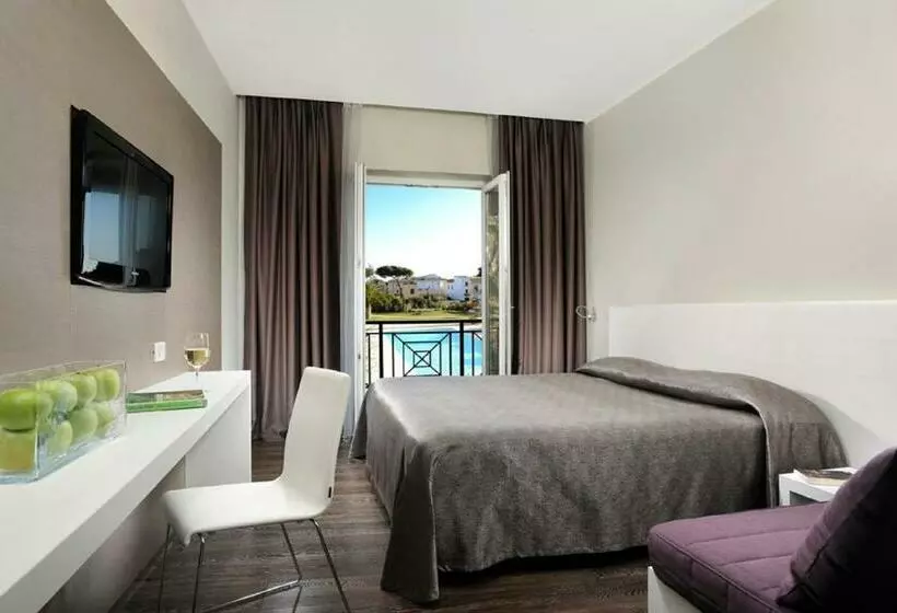 Superior Room with Terrace, Isola Sacra