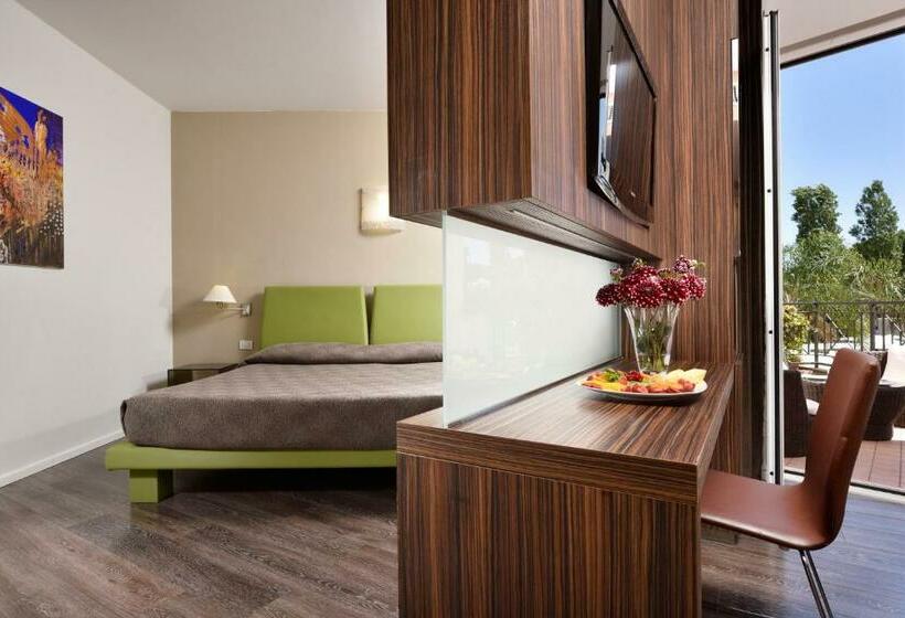 バルコニー付きジュニアスイート, Isola Sacra